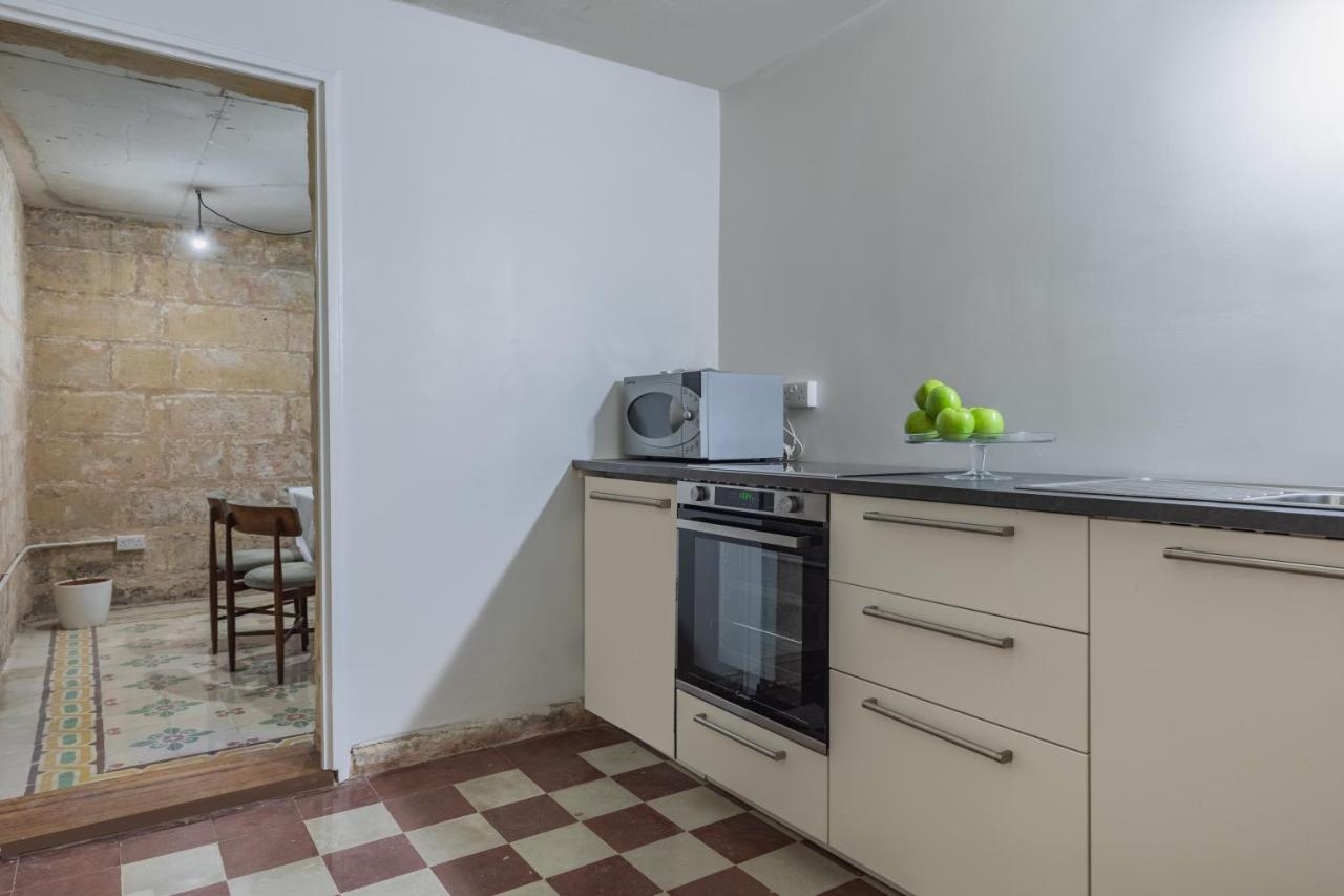 Stylish Retro Suites Флориана Экстерьер фото