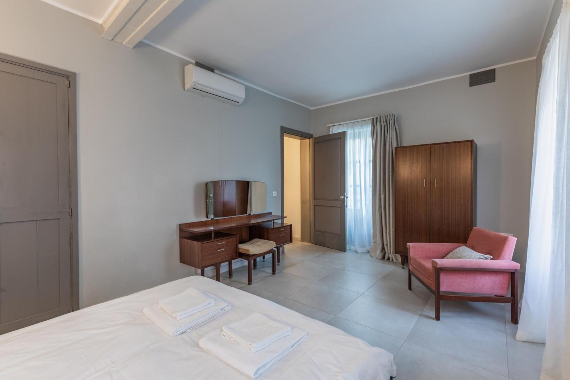 Stylish Retro Suites Флориана Экстерьер фото