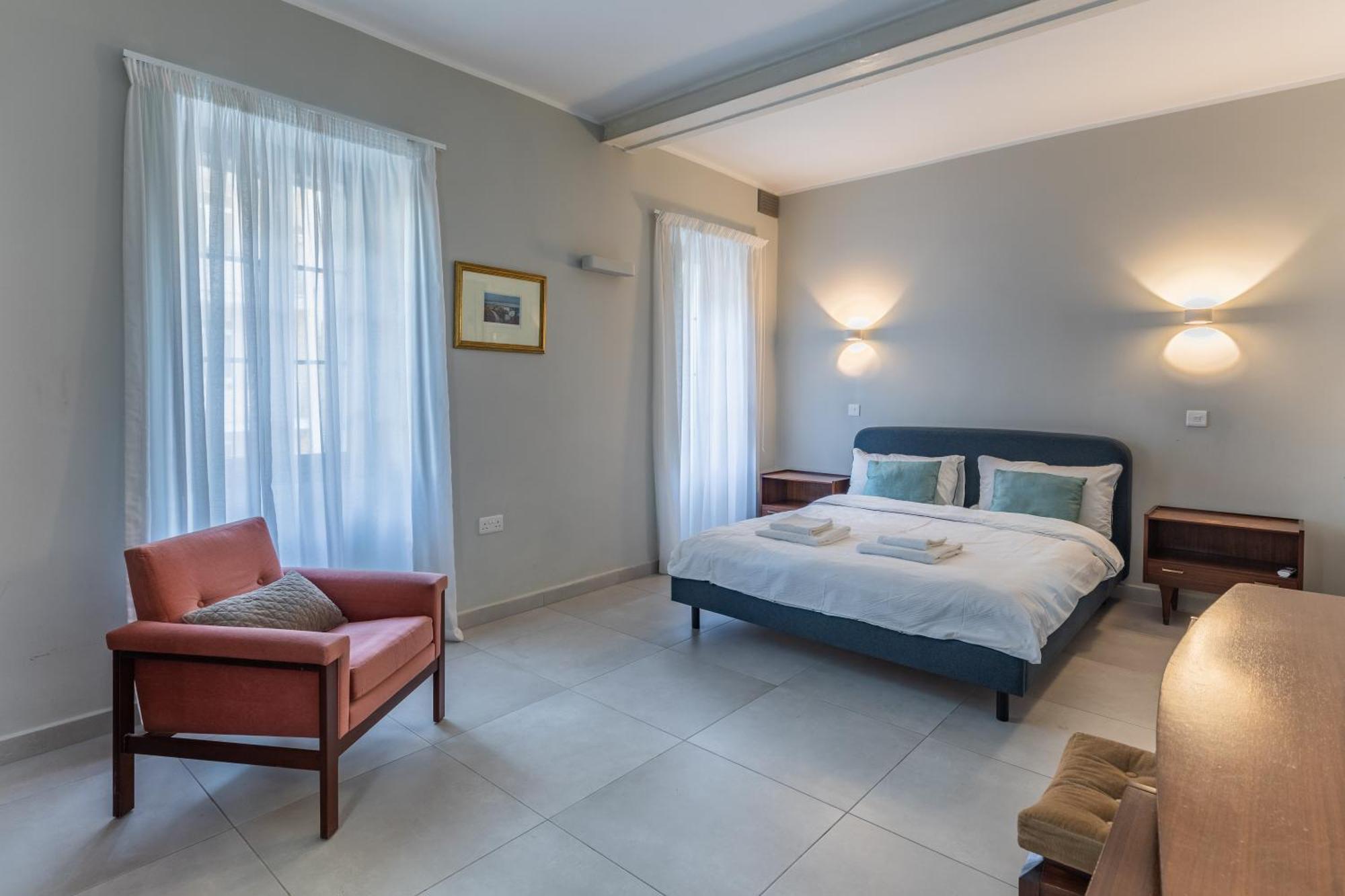Stylish Retro Suites Флориана Экстерьер фото